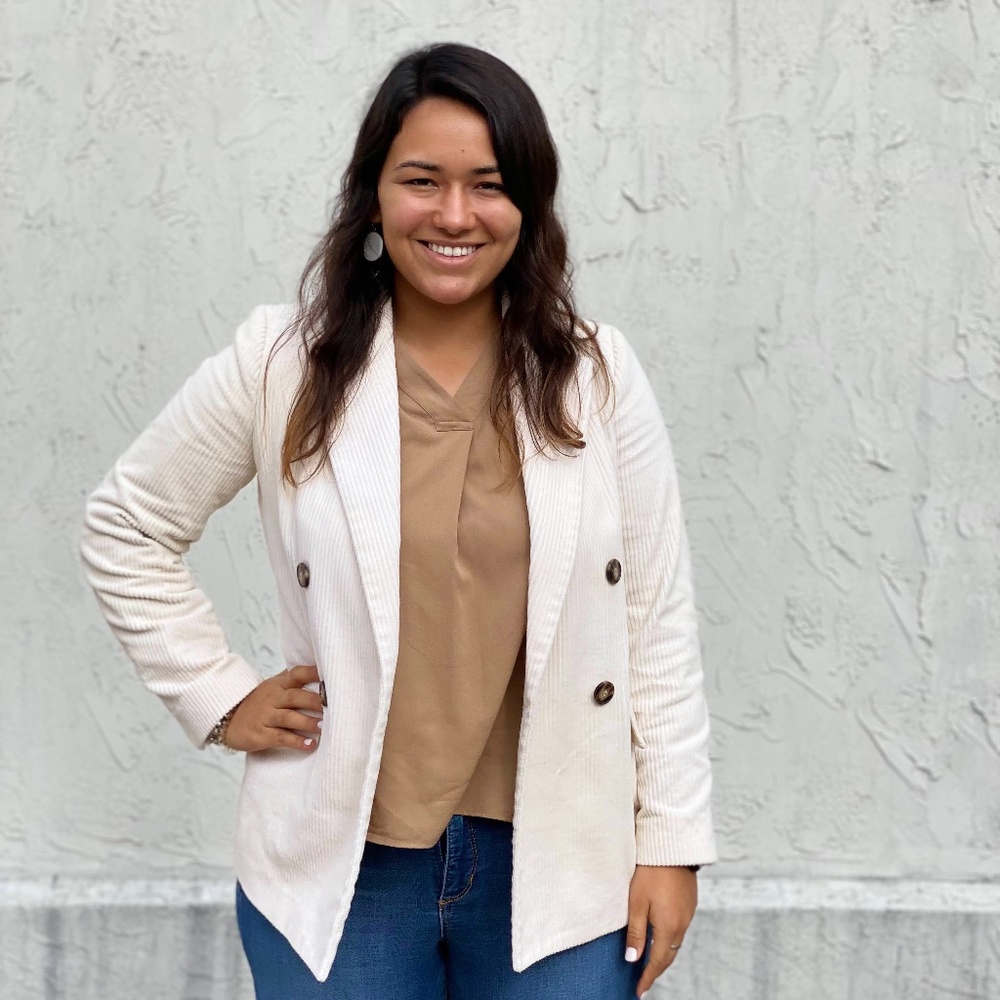 Meet your Posher, Elena